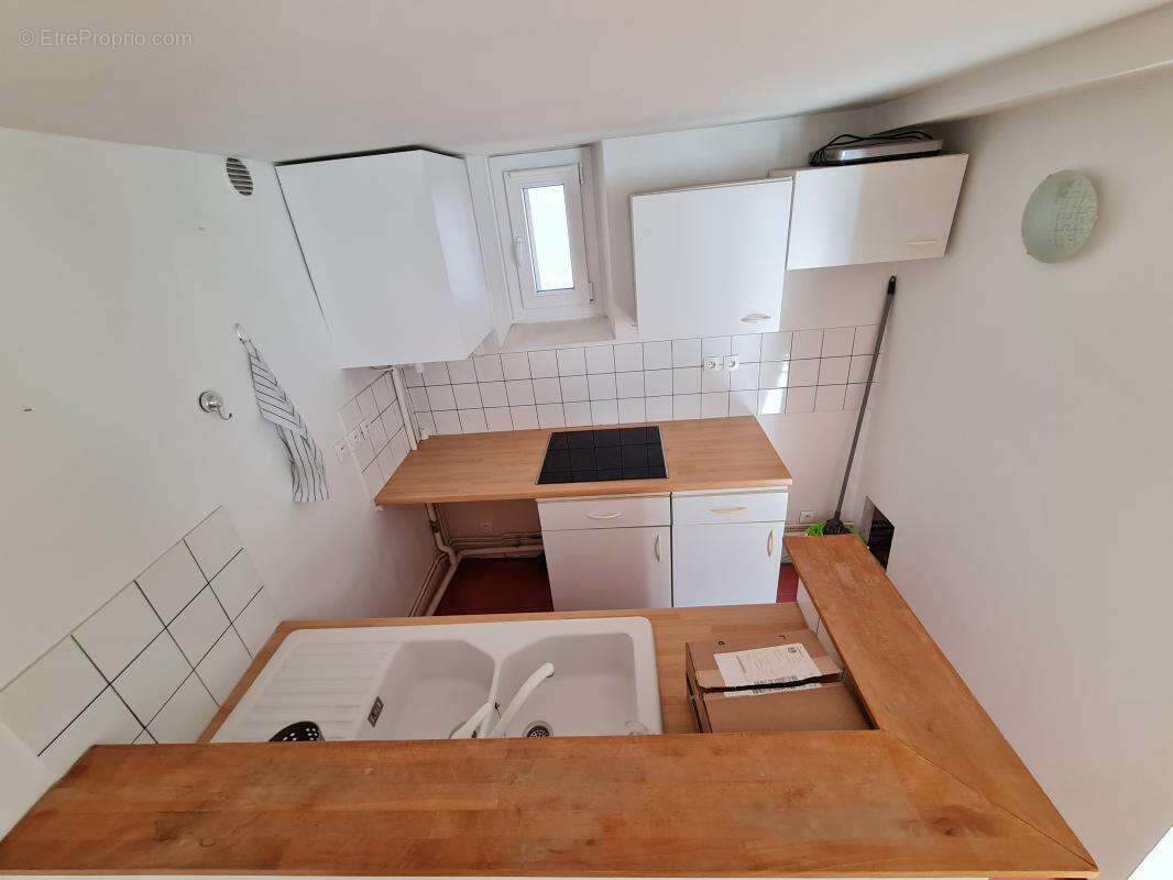 Appartement à PARIS-3E