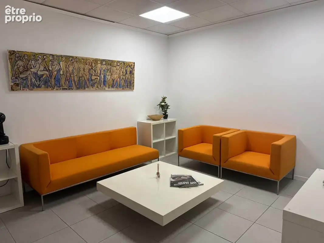 Appartement 108M² EGUILLES - PARKING 265 000 - photo 2