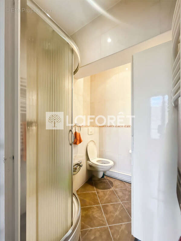 CHARENTONNEAU - Local commercial avec appartement 2 pièces - photo 6