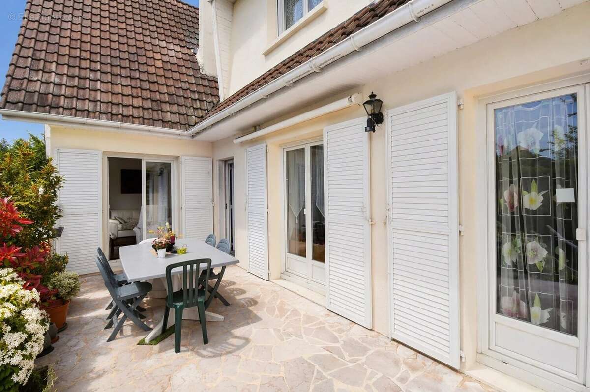 Maison à CROISSY-SUR-SEINE