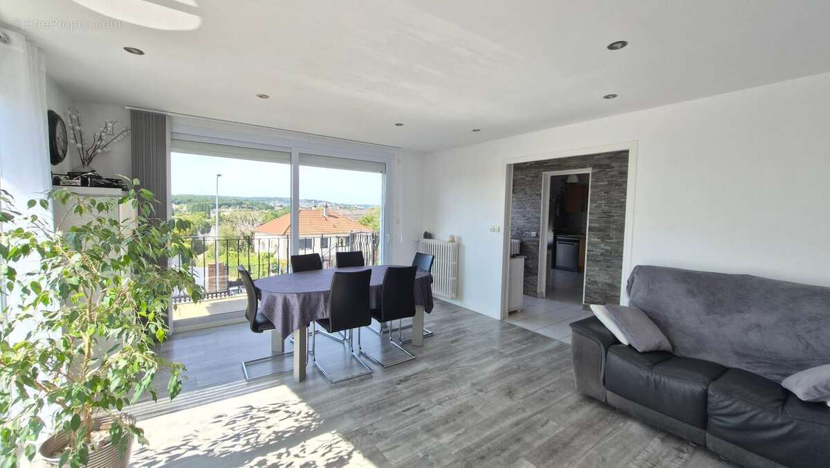 T4 indépendant, 126 m², sous sol total, 782 m² de terrain - photo 7