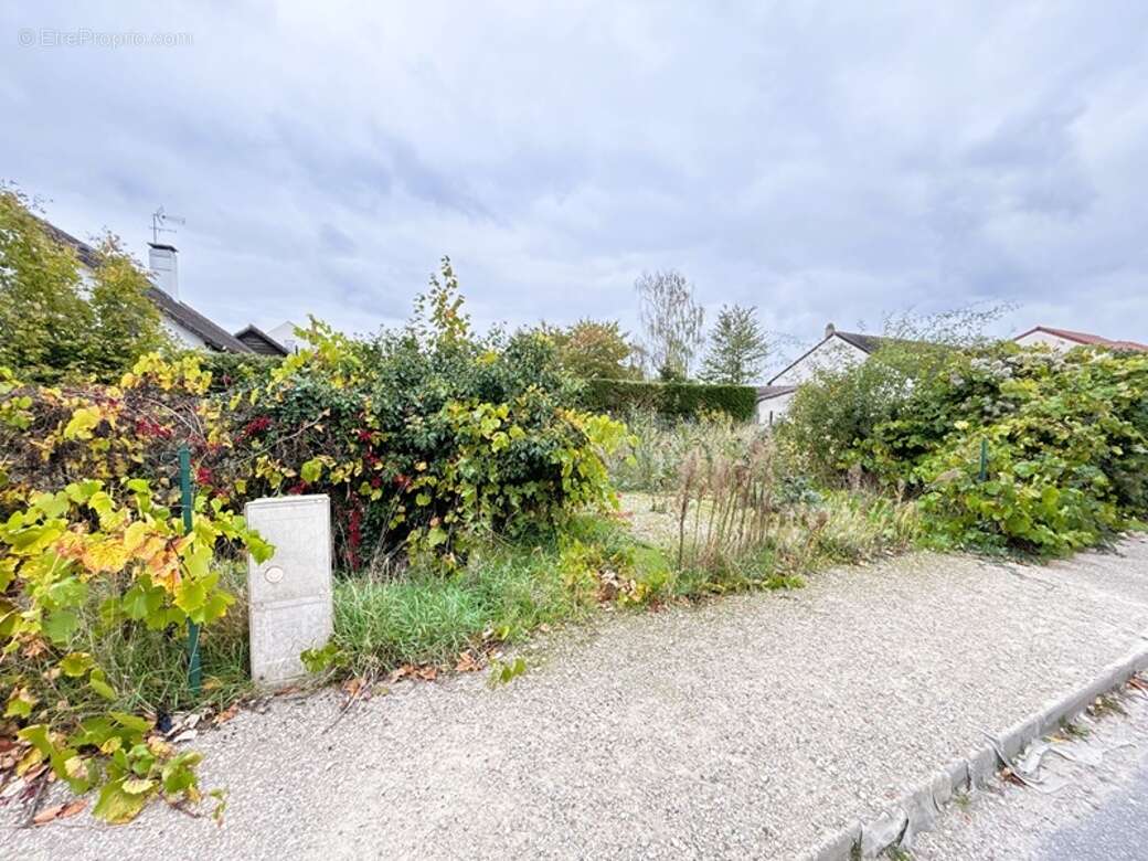 Terrain à VERNOUILLET