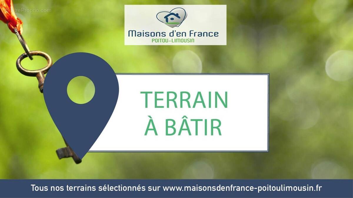 Terrain à COUSSAC-BONNEVAL