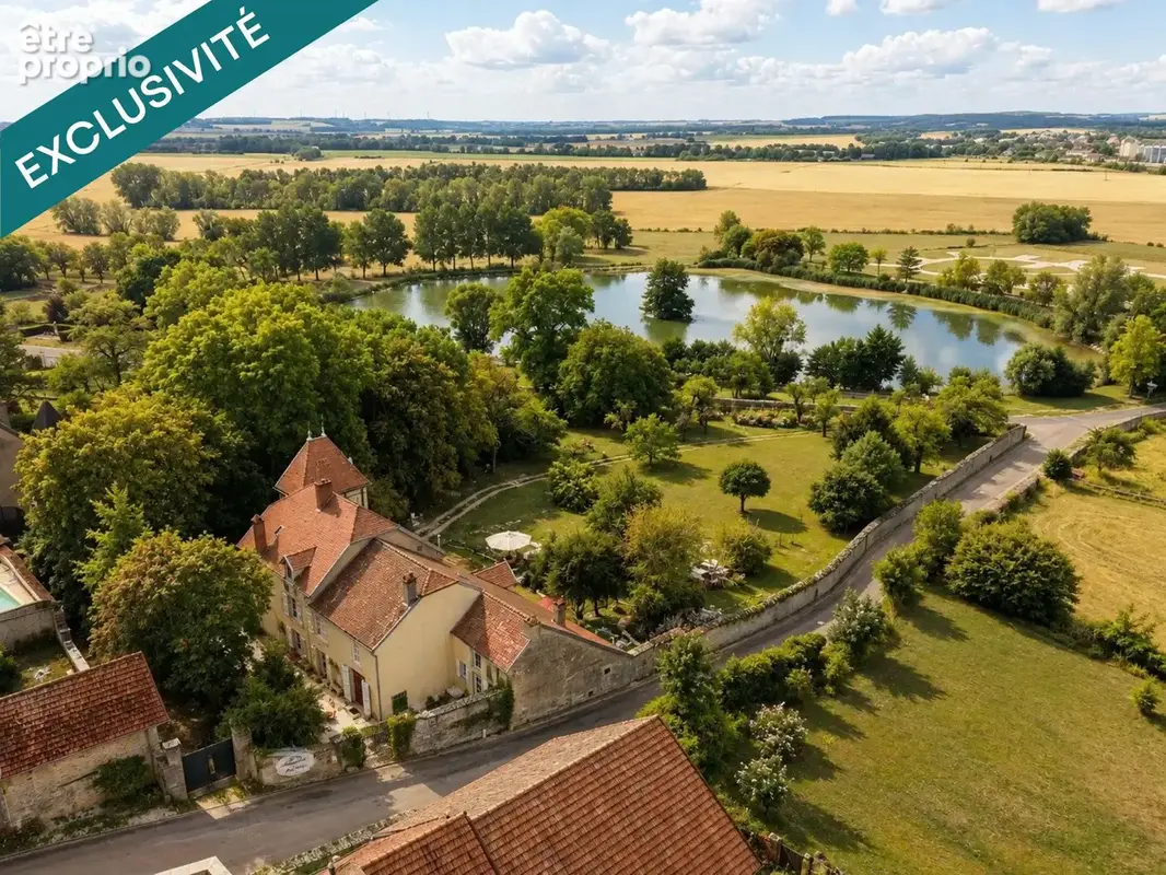 Photo 1 - Maison à MONTSAUGEON