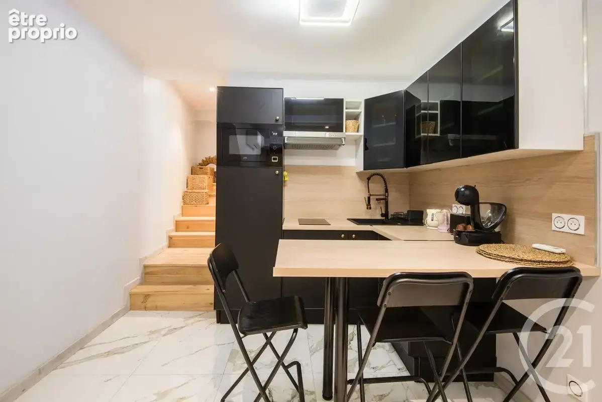 Appartement 1 pièce 32 m² à vendre à Villefranche-Sur-Mer (06230) - photo 3