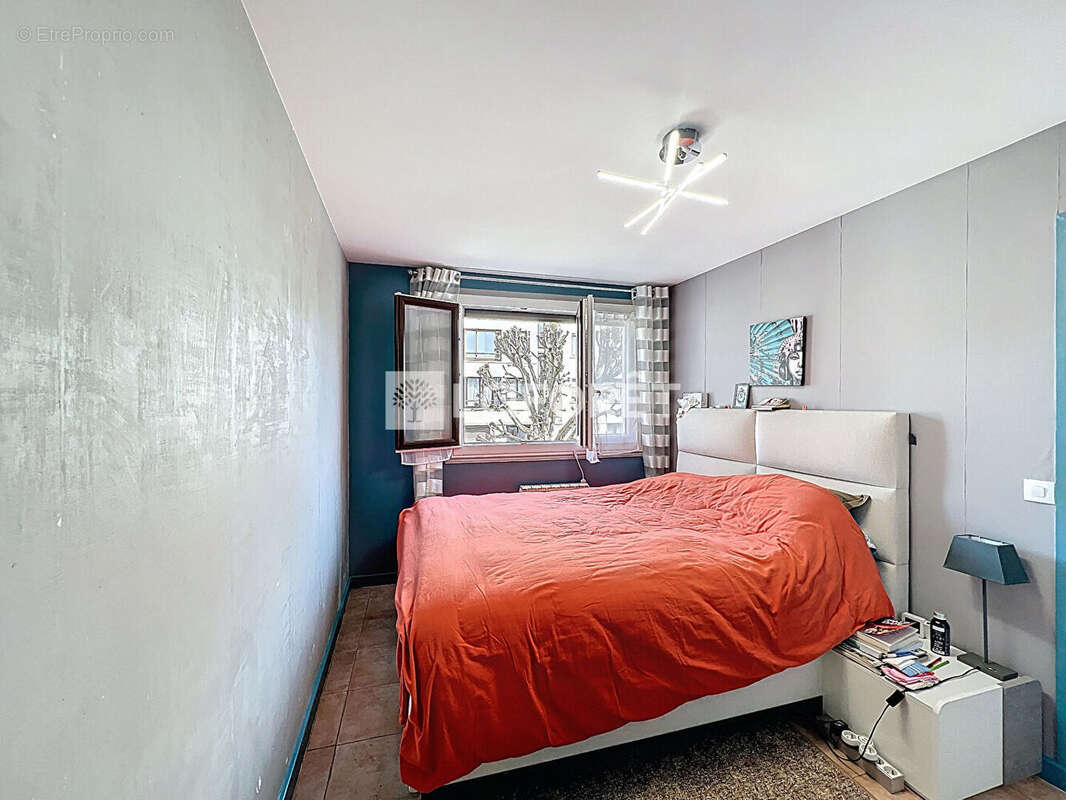 Appartement à BOIS-COLOMBES