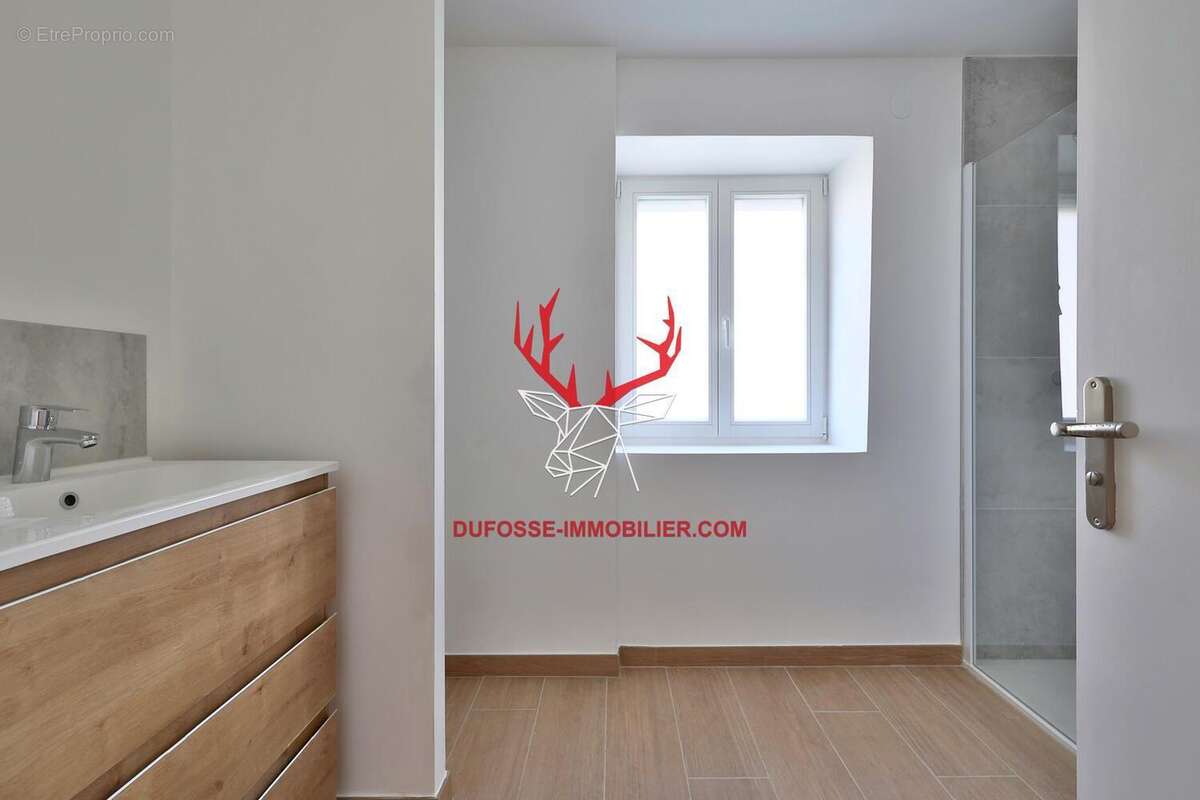 Photo 5 - Maison à LA TOUR-DE-SALVAGNY