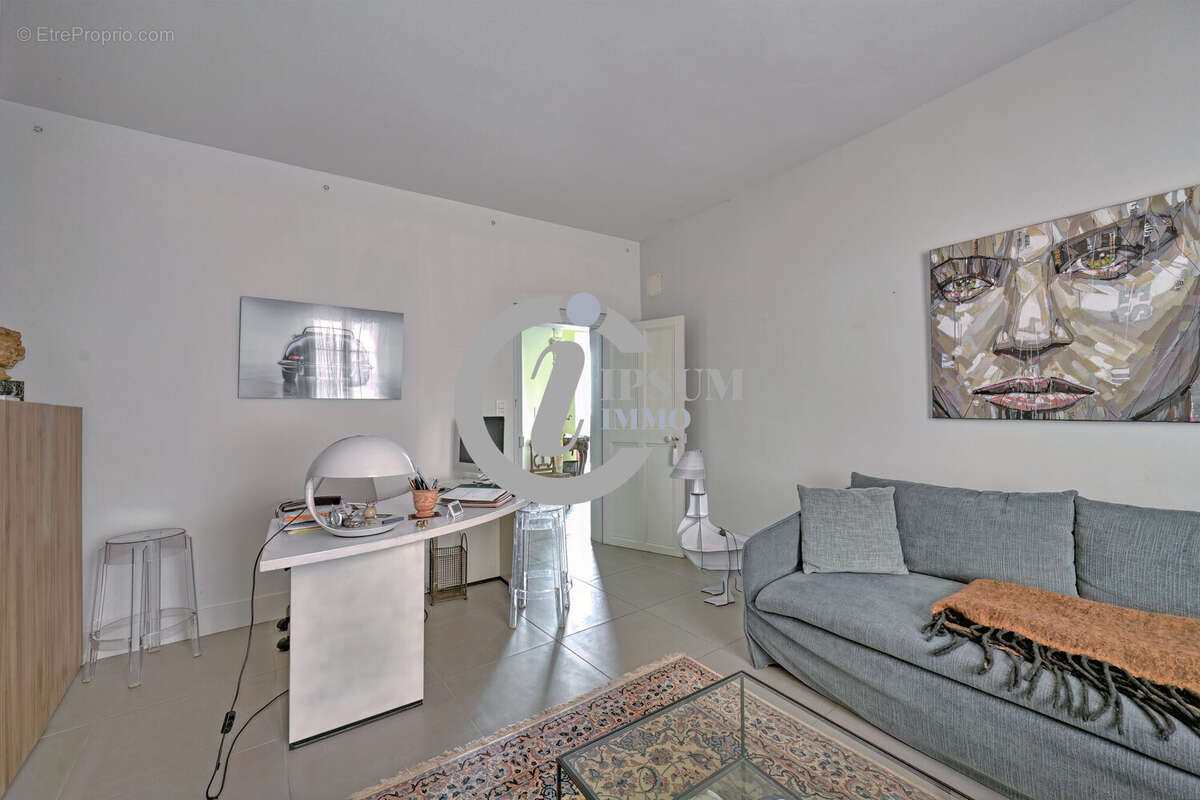 Maison à SAINT-NAZAIRE-DE-PEZAN