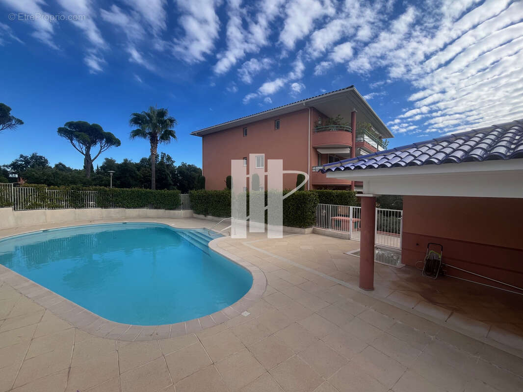 Appartement à SAINT-RAPHAEL