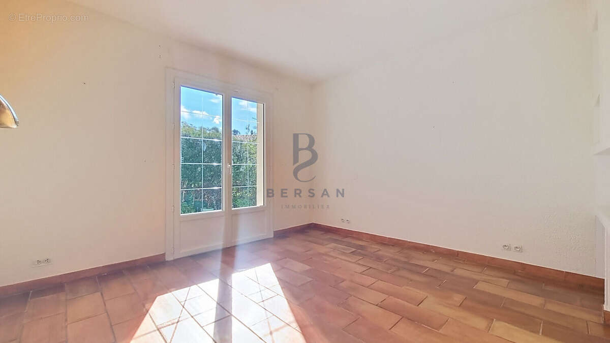 Maison à FREJUS