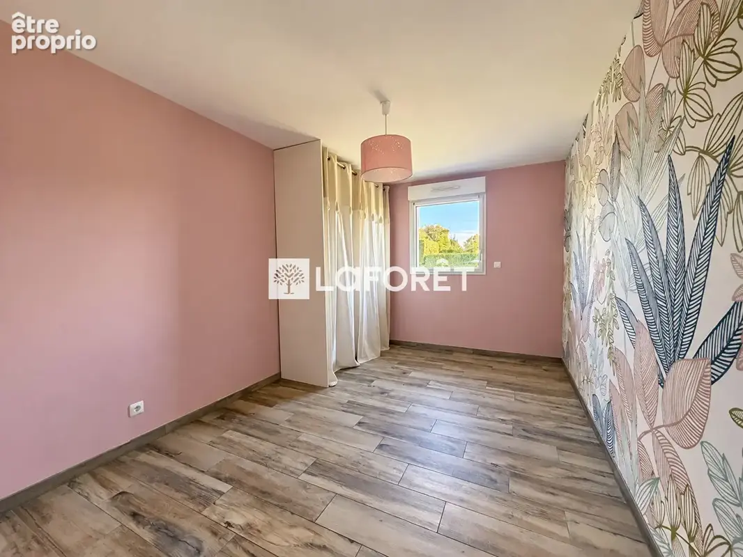Très beau pavillon d'architecte sur 2268 m2 - photo 8