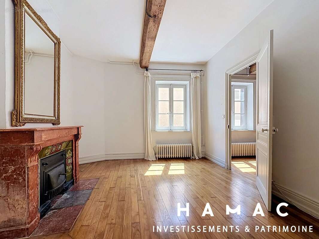 Maison de 260m2 - 1000m2 de terrain - Stationnement - photo 17