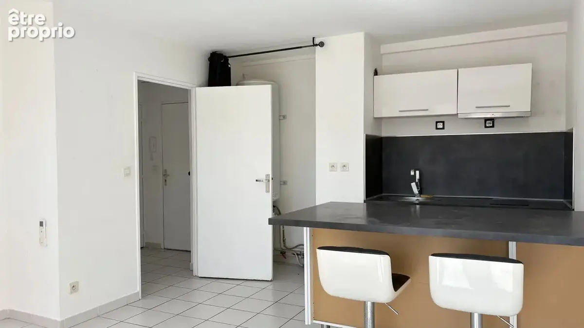 T2 avec terrasse et parking - Investissement locatif - Port-de-Bouc Plaisance - photo 2
