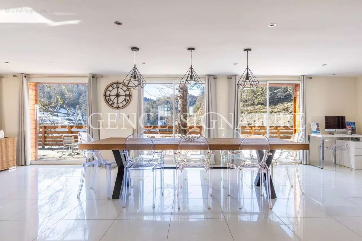 Appartement à DALUIS