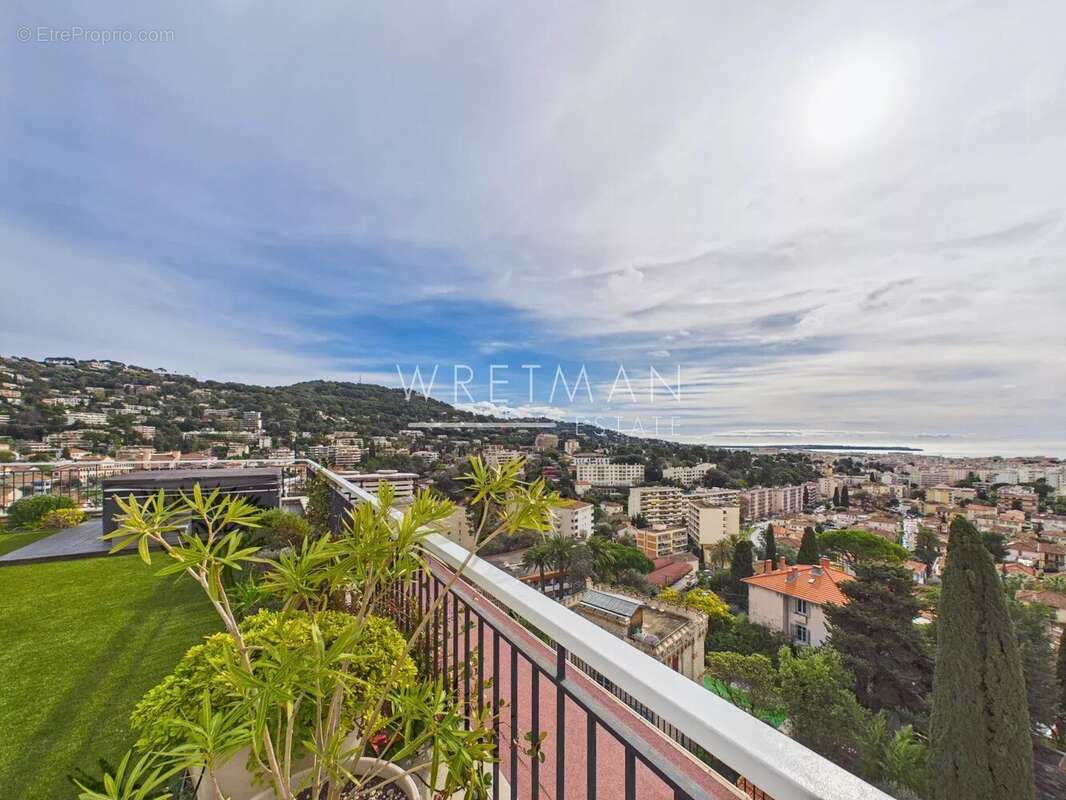 Appartement à LE CANNET