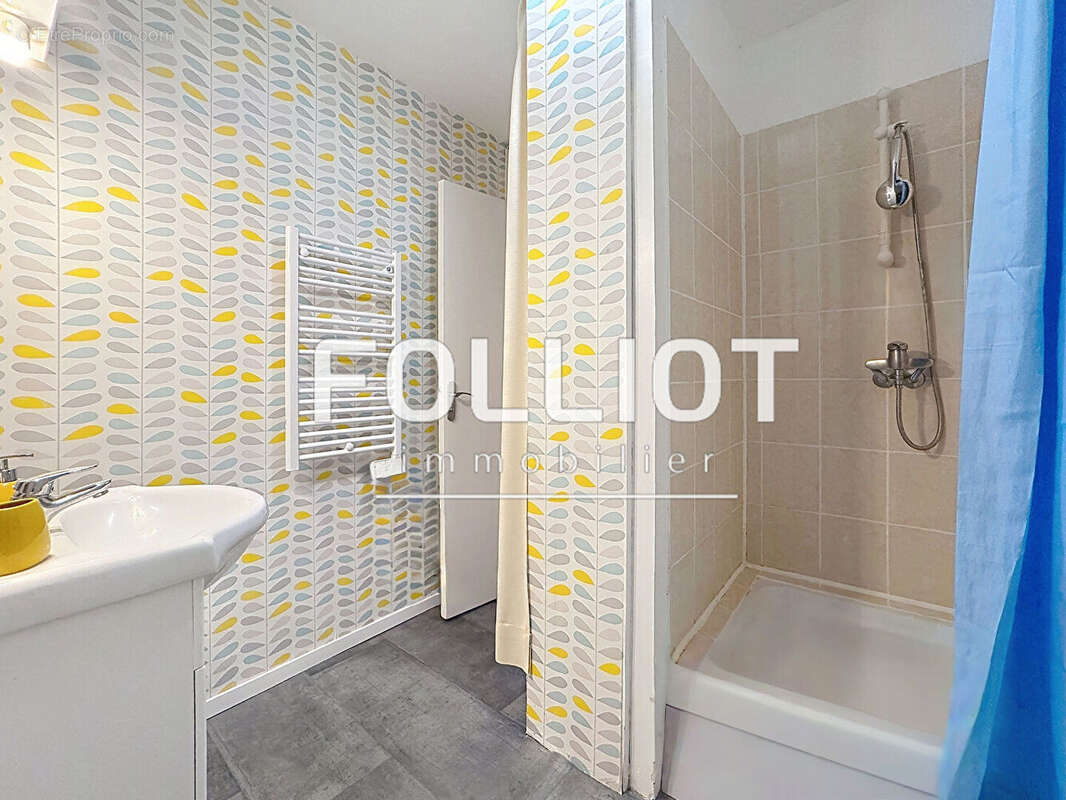 Appartement à LION-SUR-MER