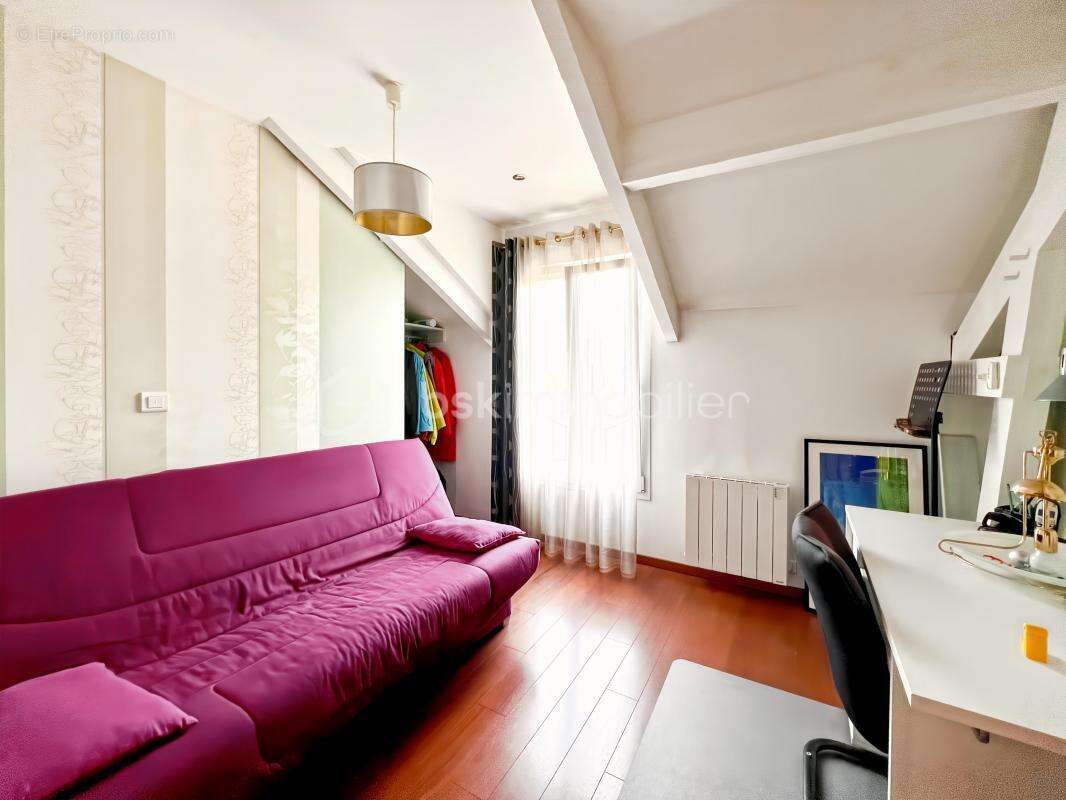 Maison à VIGNEUX-SUR-SEINE