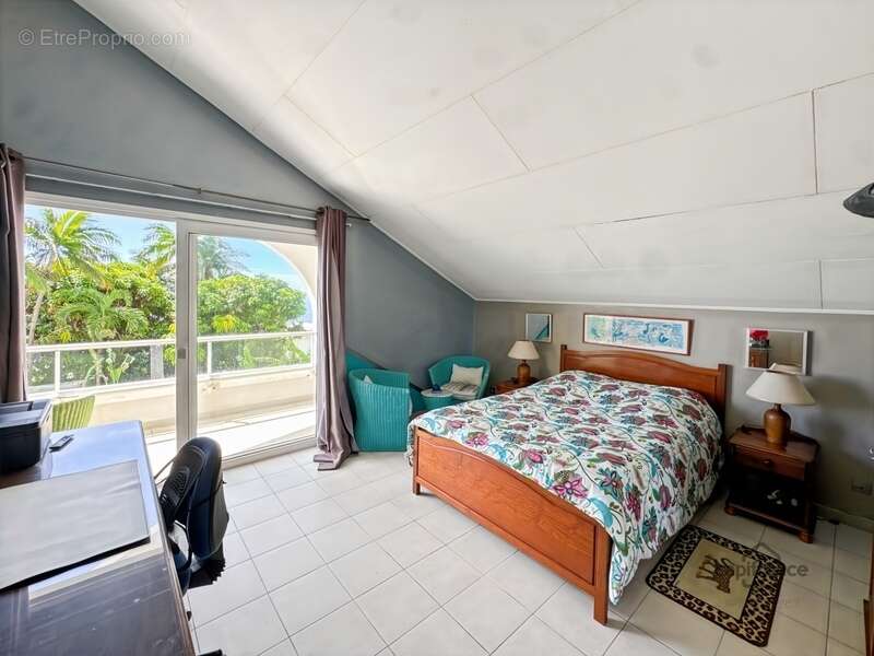 Maison à SAINT-DENIS