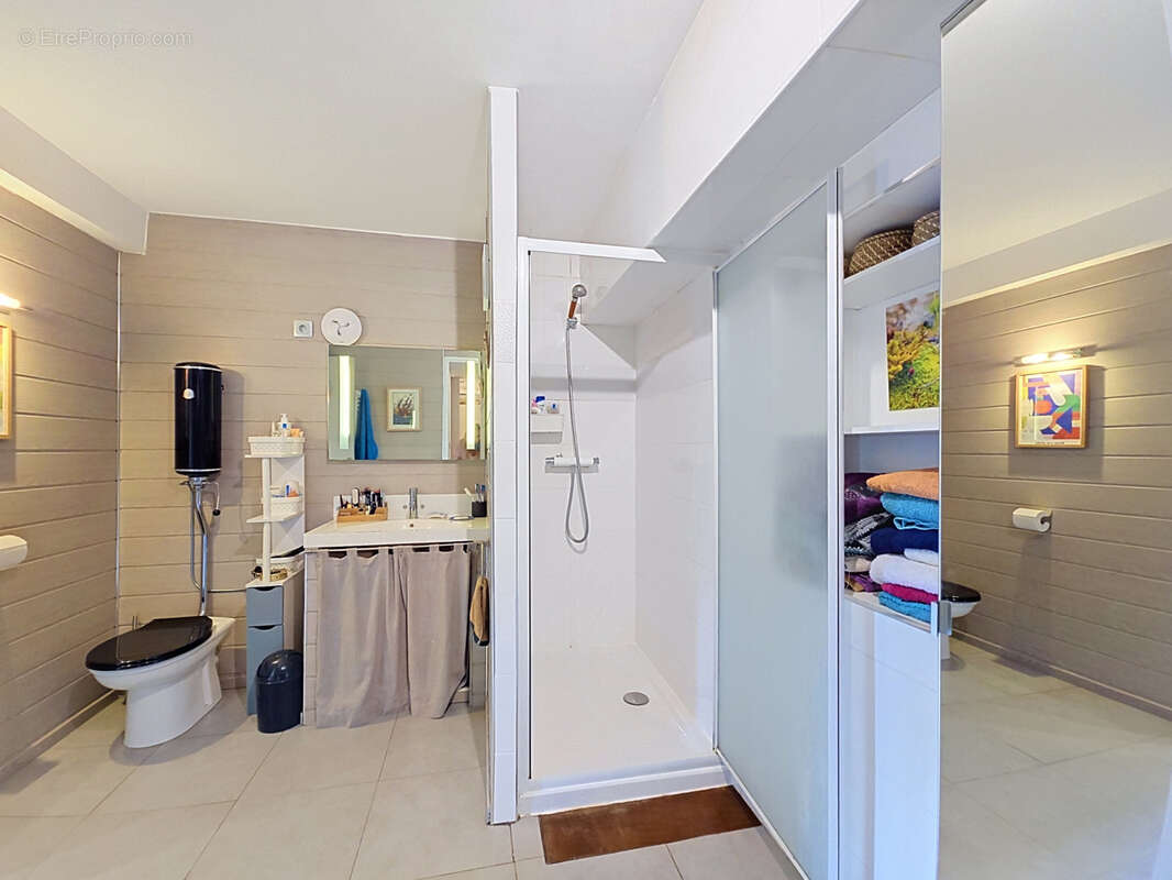 Appartement à VENCE