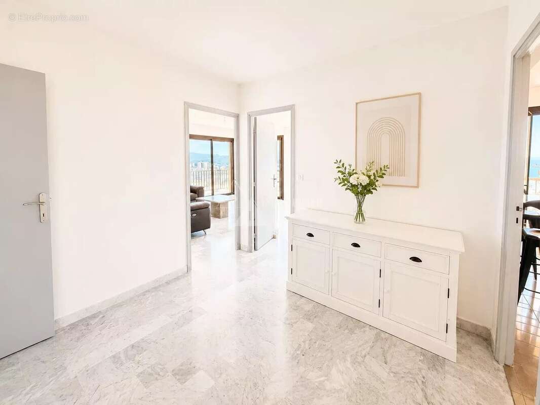 Appartement T3 de 90 m² et 29 m2 de terrasse- Vue mer panoramique - photo 16