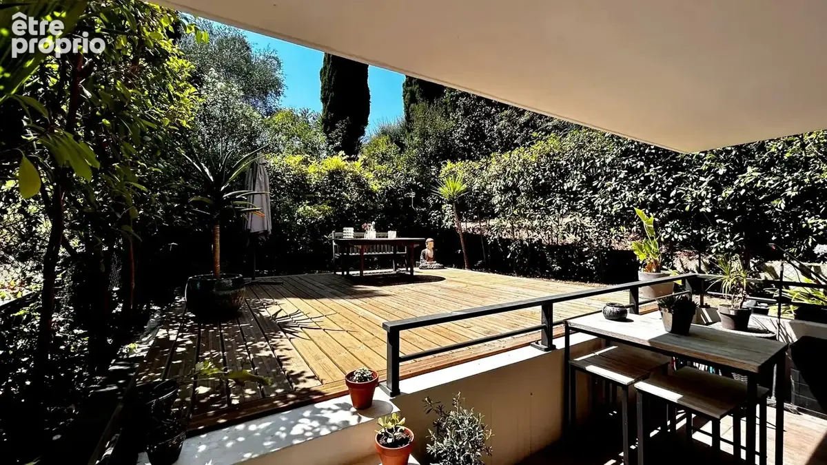 A vendre à Cannes La Bocca -  Résidence de Standing Beau 2 pièces avec parking sous-sol - photo 5