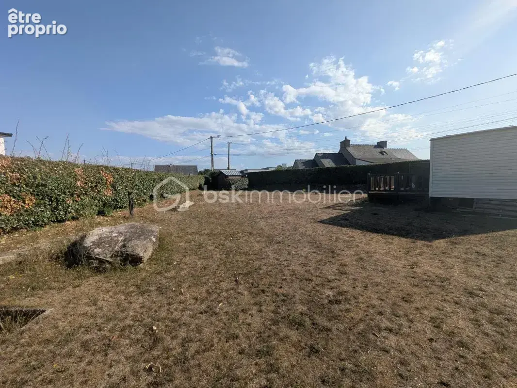 Terrain constructible de 598 m² à 5 min à pied de la plage de Kerfissien - photo 3