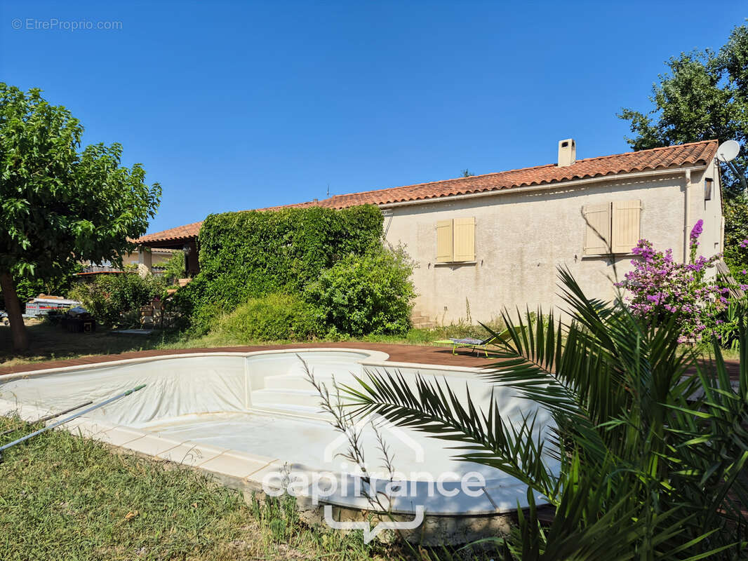 Maison à vendre 4 pièces ROQUEMAURE (30)-107m²-terrain 1540m² avec piscine et grand garage - photo 5