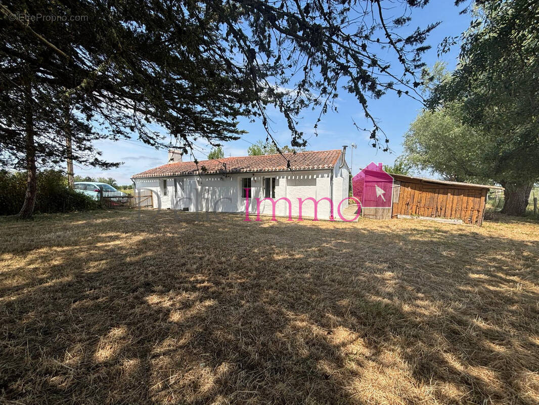 Maison à SALLERTAINE