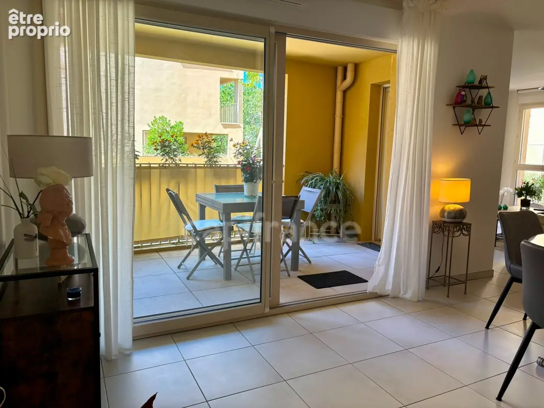 Appartement à vendre 4 pièces HYERES (83) - Plain pied - 2 parkings - 2 terrasses - photo 26