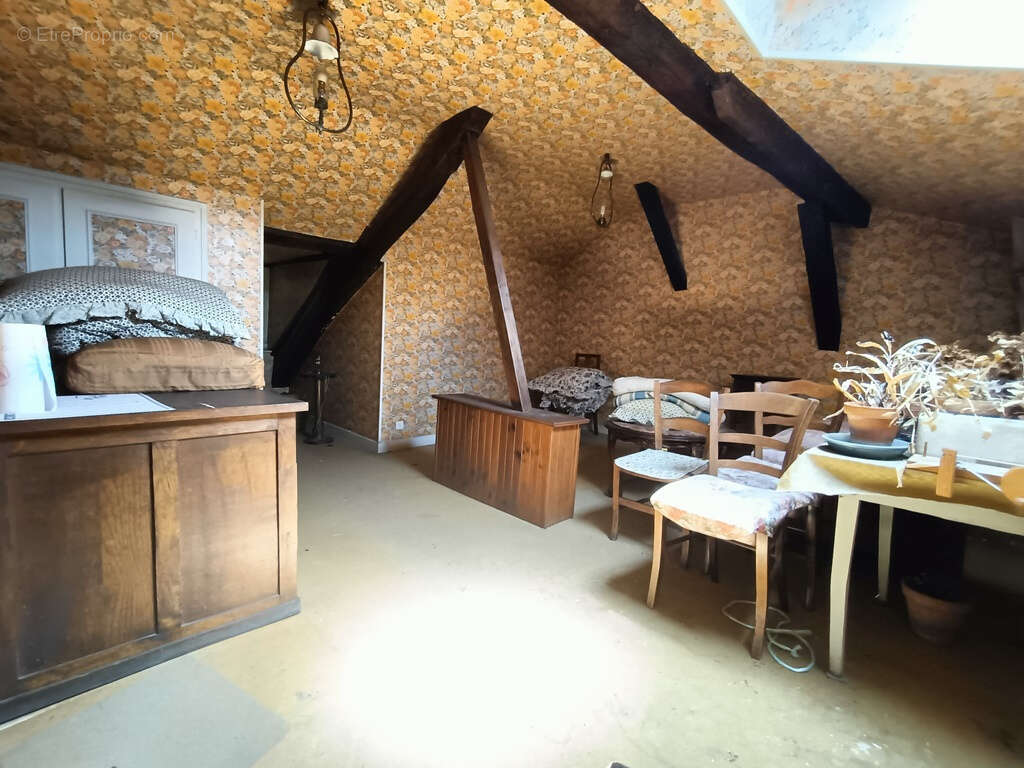 Maison à SAINT-POURCAIN-SUR-SIOULE