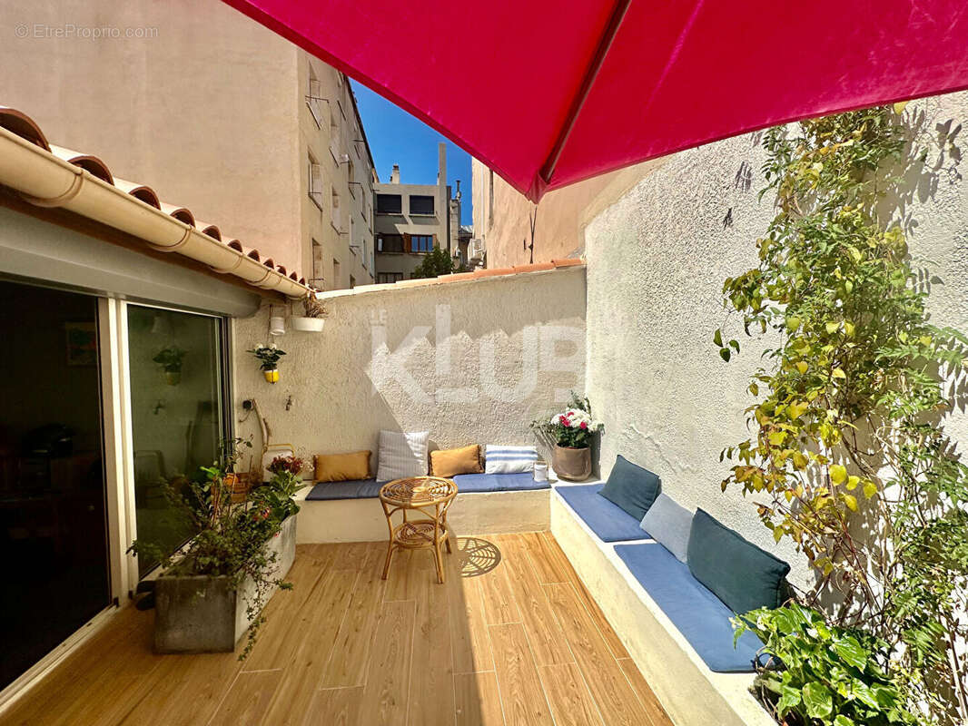 Appartement à MARSEILLE-6E