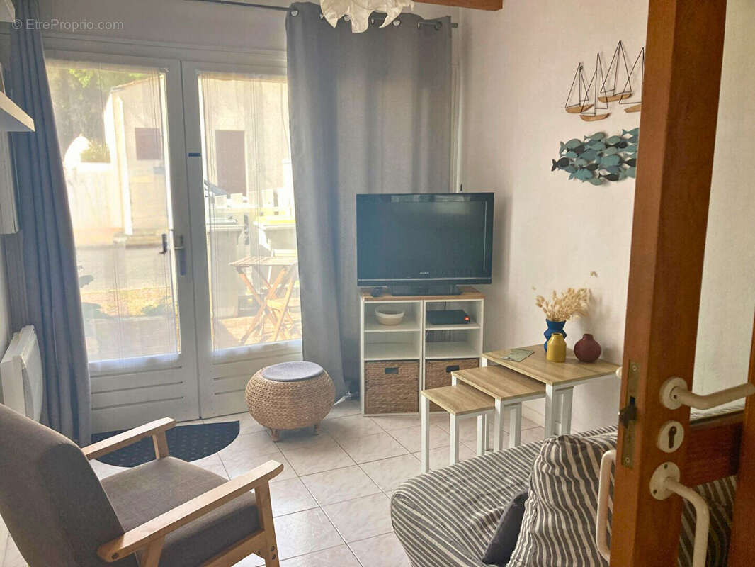 À deux pas de la mer : Maison FOURAS - photo 2