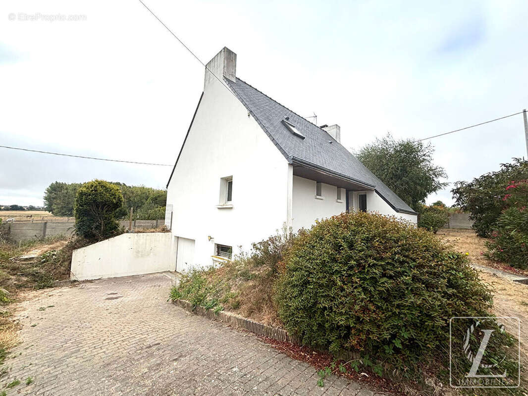 FREHEL : Maison 5 pièces 110 m2 env - photo 2
