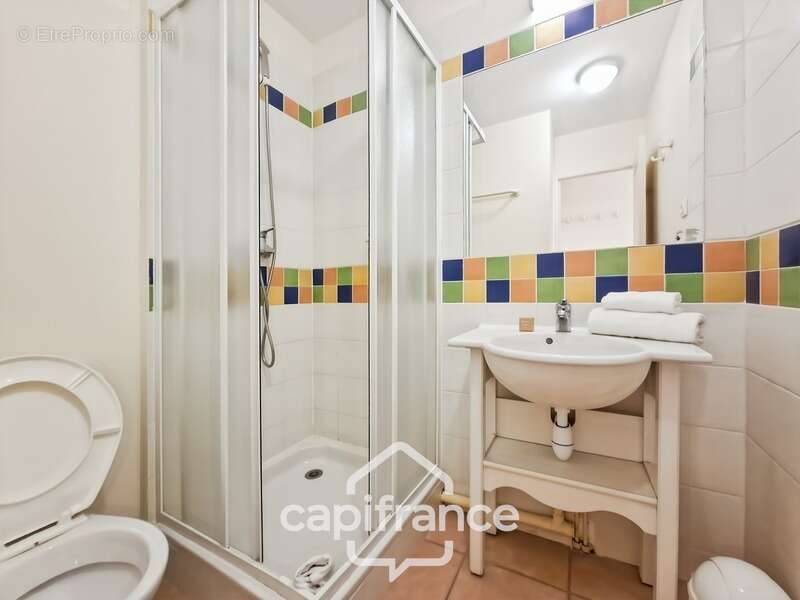 Investissement locatif appartement 3 pieces 42 m2 en angle   au 1er étage place de parking  sur le domaine de pont royal - photo 17
