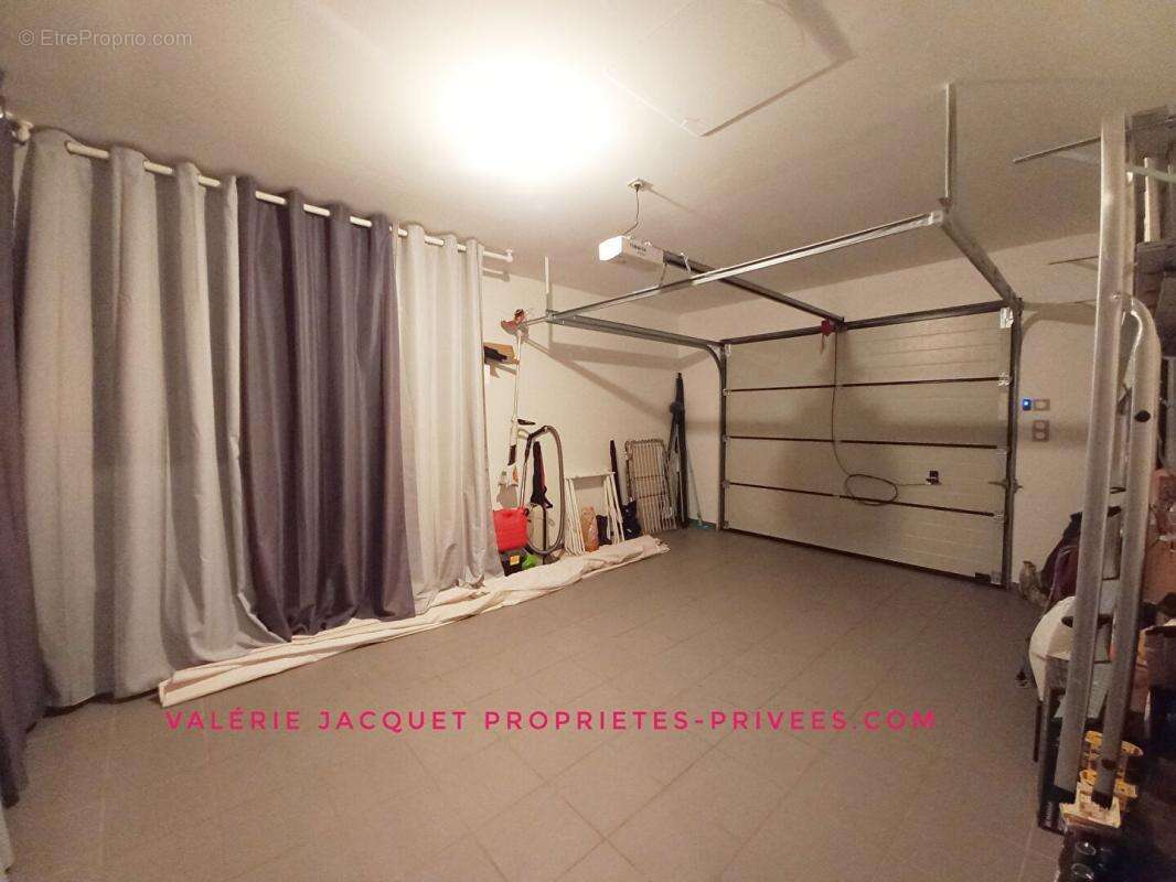 Maison à SAINT-SEURIN-SUR-L&#039;ISLE