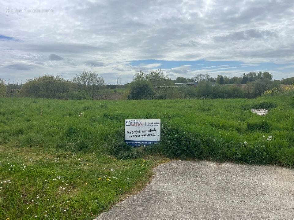 Terrain à YVETOT