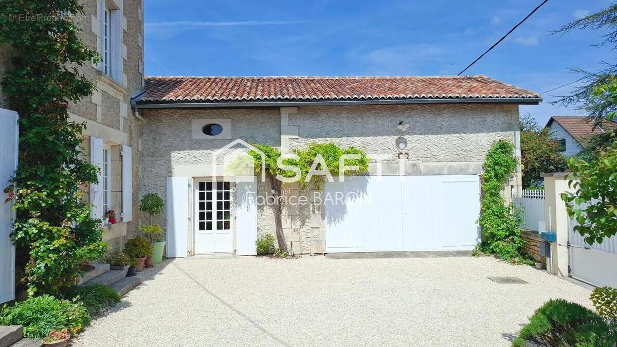 Photo 5 - Maison à LINIERS