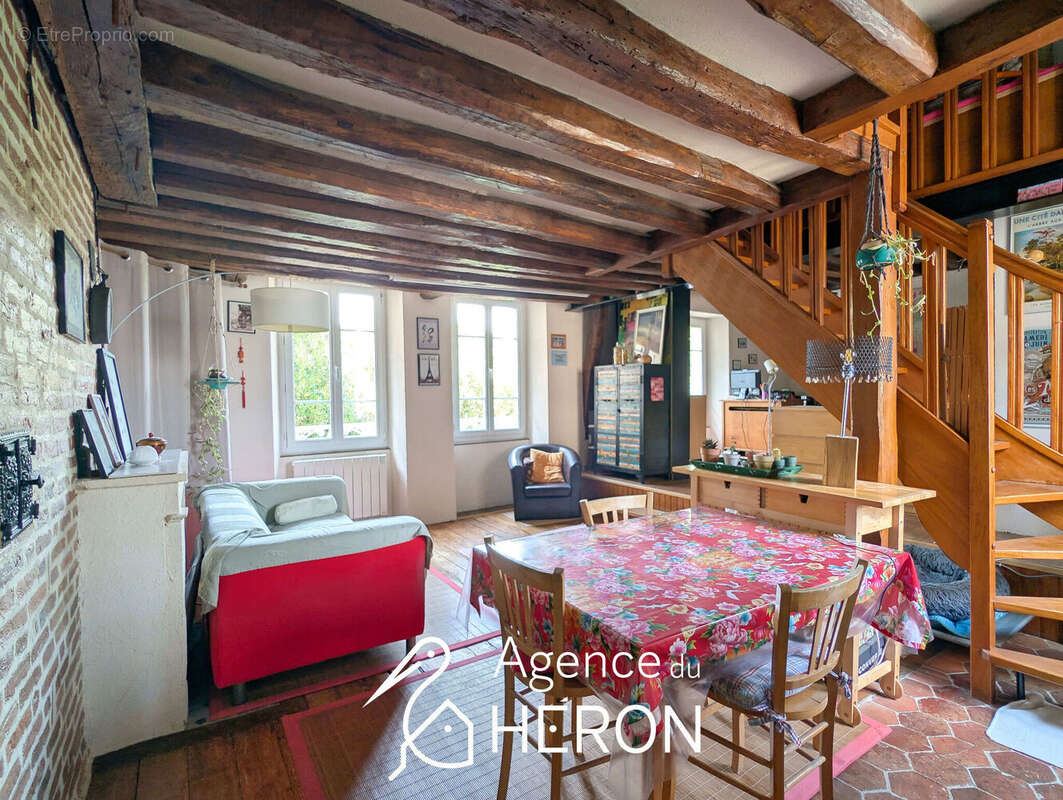 Appartement 57 m² à Saint-Pierre-Les-Nemours  - photo 3