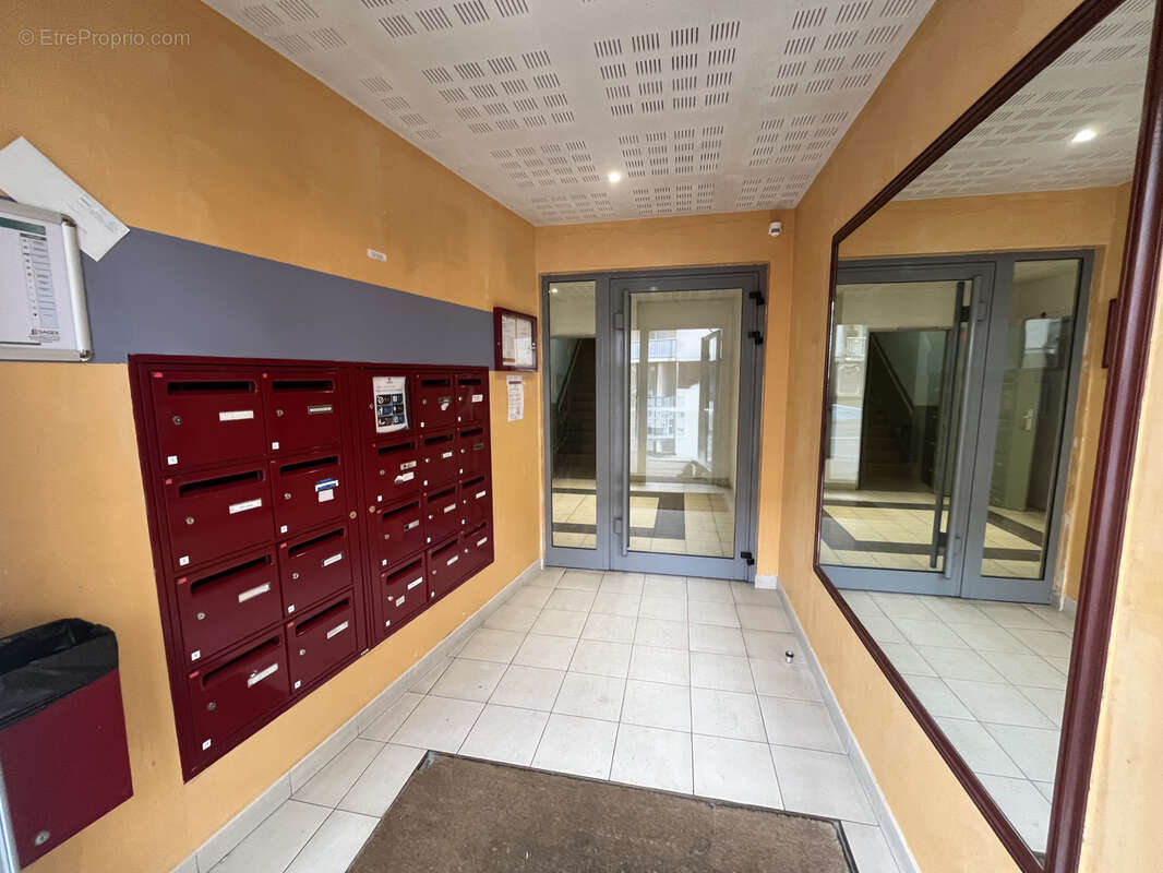 Appartement à LA FERTE-GAUCHER