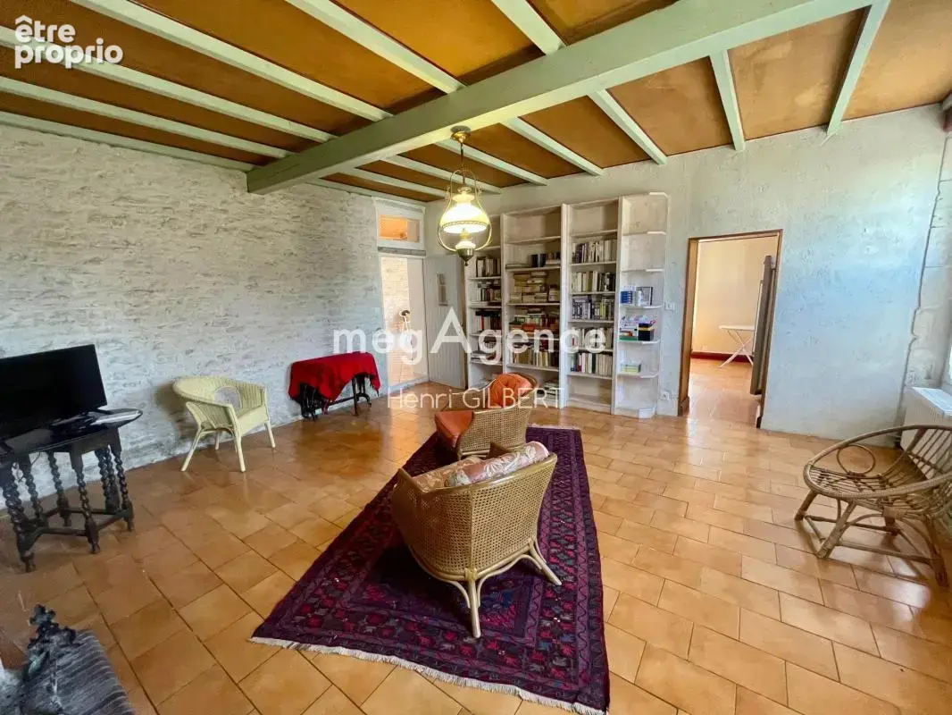 Maison construite en pierre entièrement restaurée - photo 5