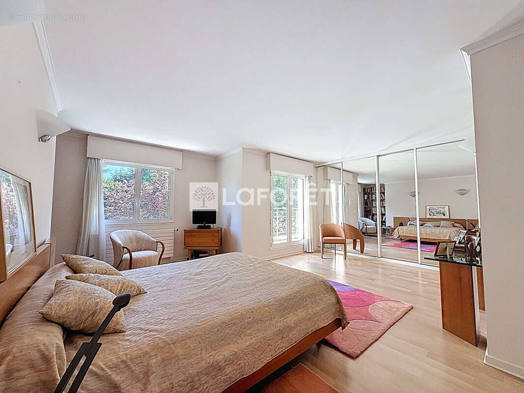 Maison à CHAMPIGNY-SUR-MARNE