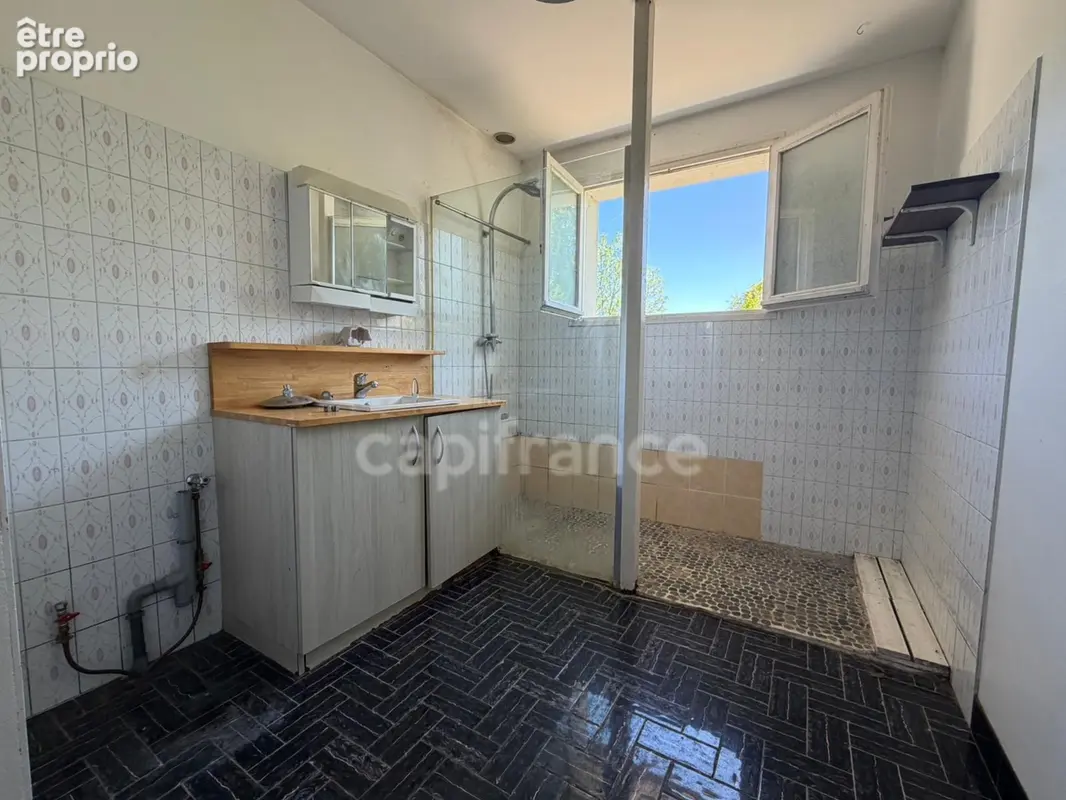 Maison à rénover sur sous-sol 3 pièces 90m² - photo 6