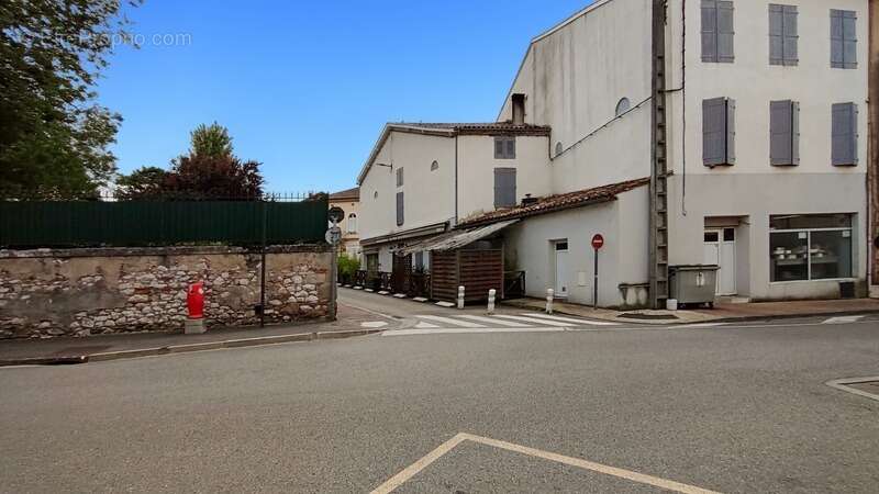 Immeuble de caractère – Centre-ville Villeneuve-sur-Lot (47)– 620 m² – Fort potentiel - photo 6
