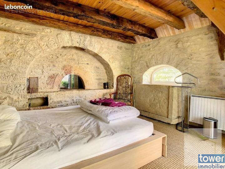 Maison à AMBEYRAC