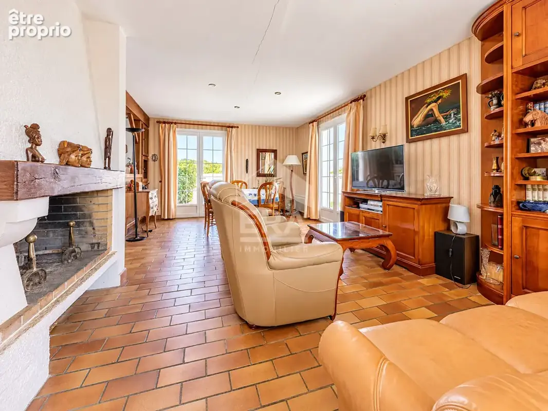 Maison 5 pièces à vendre à Bourgneuf - 305 000 - photo 4