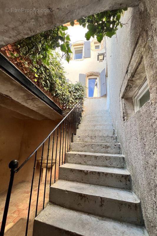 Maison à VALLON-PONT-D'ARC