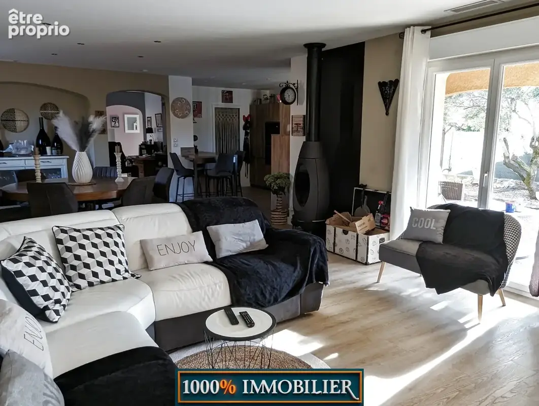 Belle villa de plain pied avec piscine - photo 12