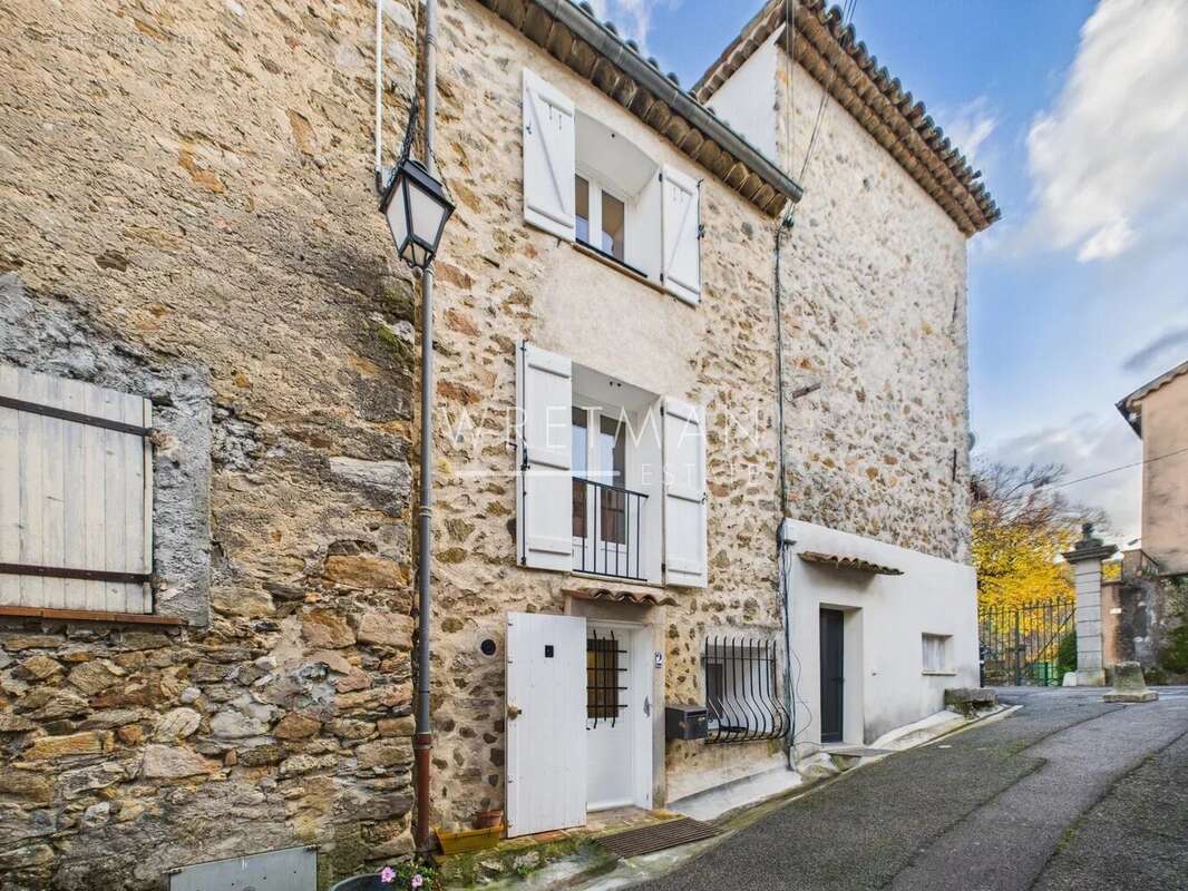 Appartement à AURIBEAU-SUR-SIAGNE