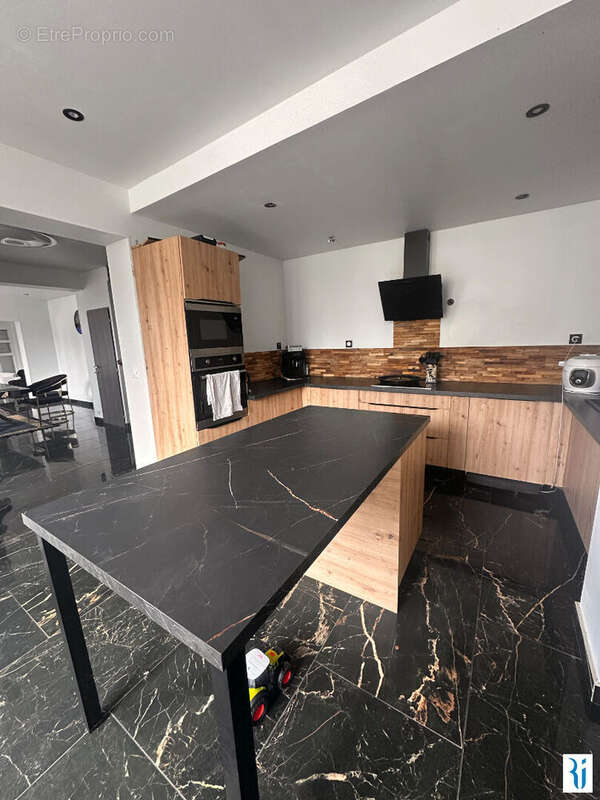 Maison à LE PETIT-QUEVILLY