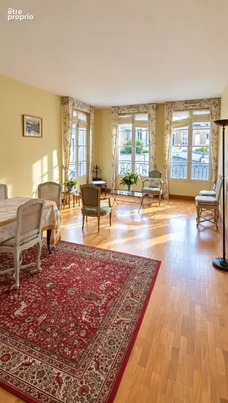 Photo Appartement à Versailles au prix de 717 000€